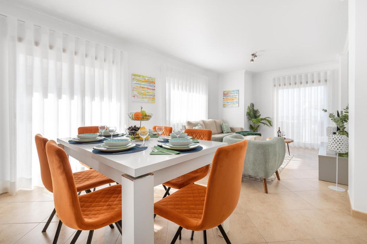Appartamento Ocean Getaway - Private Parking And Sea View Nazaré Esterno foto