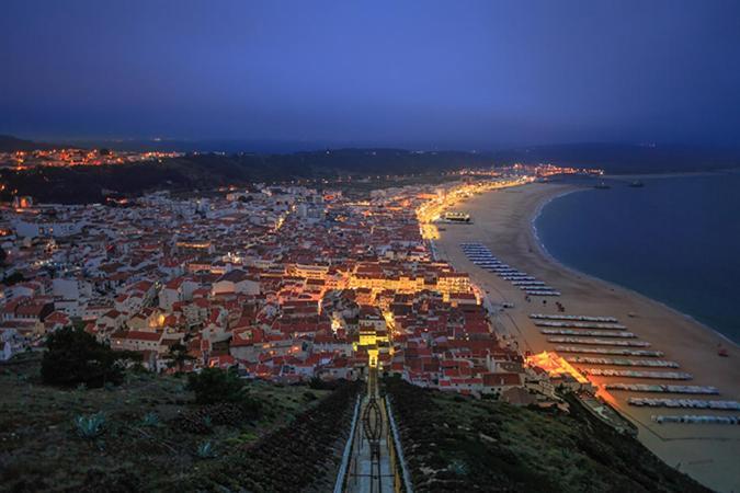 Appartamento Ocean Getaway - Private Parking And Sea View Nazaré Esterno foto