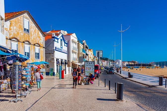 Appartamento Ocean Getaway - Private Parking And Sea View Nazaré Esterno foto